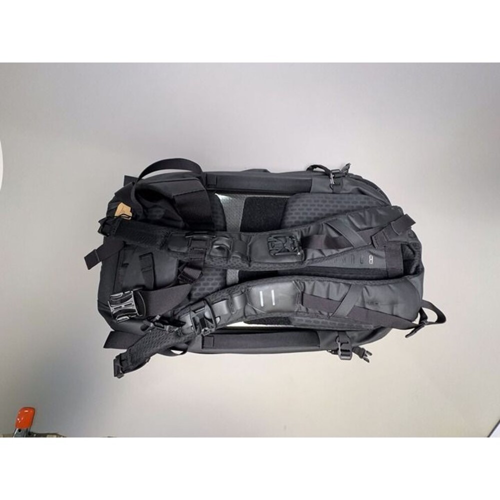 Boundary Supply Arris 35L Travel Backpack + Accessories | Black | New - Picture 5 of 12